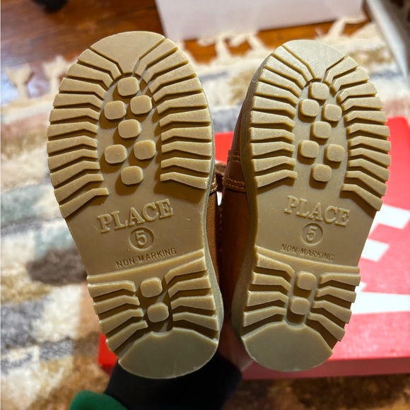 Brown Boots size 5c from Children’s Place - Picture 4 of 5